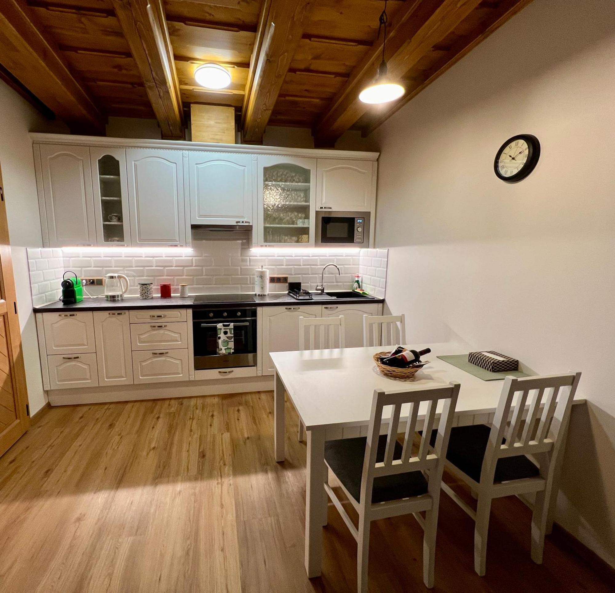 Apartman 8, Jezerne Velke Karlovice Ngoại thất bức ảnh