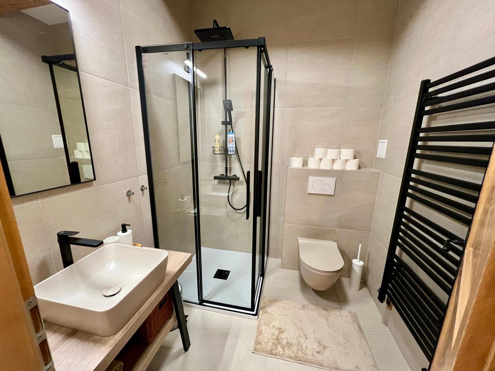 Apartman 8, Jezerne Velke Karlovice Ngoại thất bức ảnh